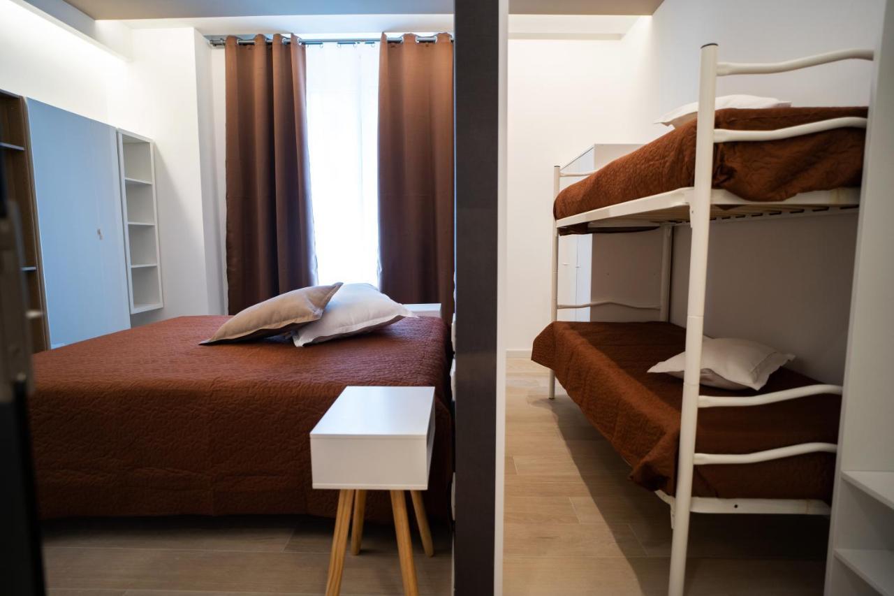 Couette-café L' Angolo Dei Poeti - Bari